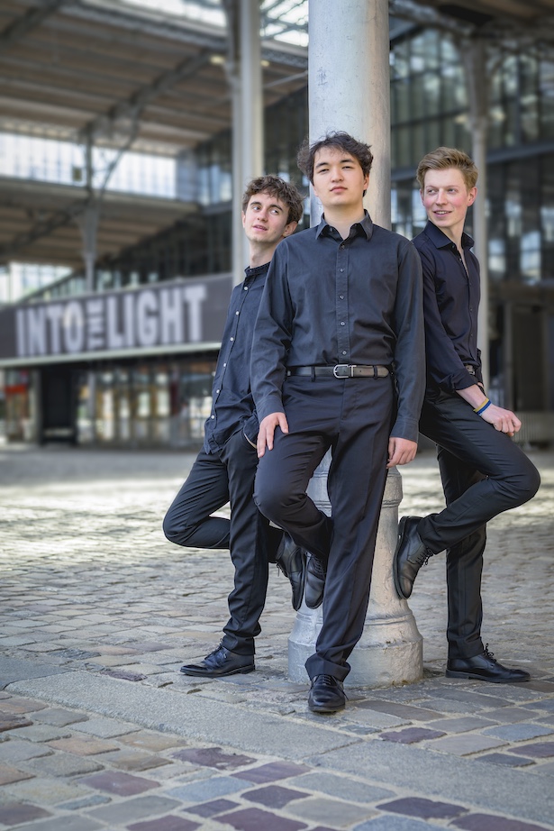 20250601_séance%20Daniel Martin Thomas_DSC10279 fond%20flou